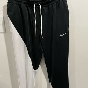 Mens Nike tracksuit pants